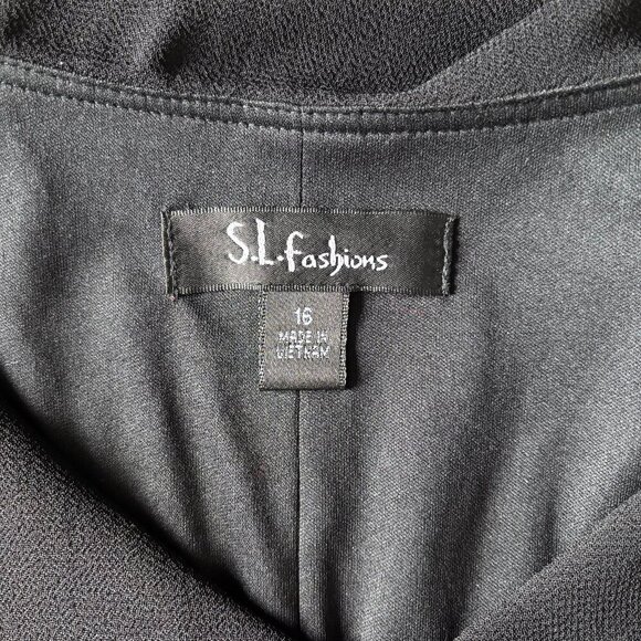 Pre-Loved S.L. Fashions size 16 layered sheath dress. - Picture 3 of 3